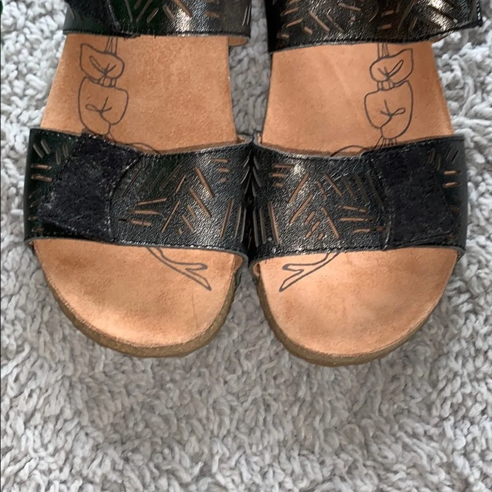 Josef‎ Seibel 38 Black/Silver Sandals